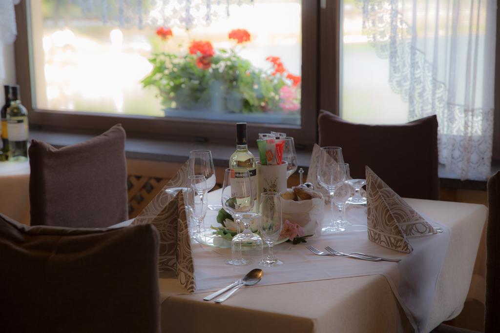 Albergo Aurora Canzolino Экстерьер фото